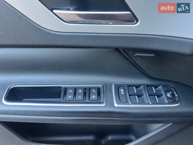 Черный Ягуар ХФ, объемом двигателя 3 л и пробегом 177 тыс. км за 18500 $, фото 11 на Automoto.ua