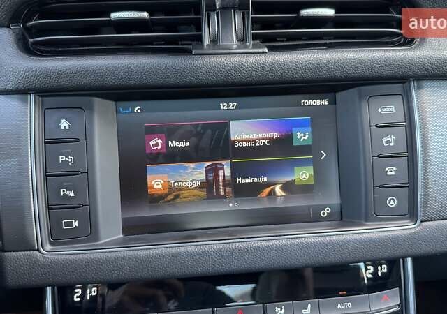 Черный Ягуар ХФ, объемом двигателя 3 л и пробегом 107 тыс. км за 16200 $, фото 43 на Automoto.ua