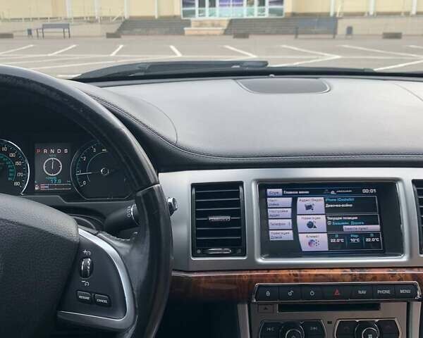 Черный Ягуар ХФ, объемом двигателя 2 л и пробегом 110 тыс. км за 11800 $, фото 38 на Automoto.ua