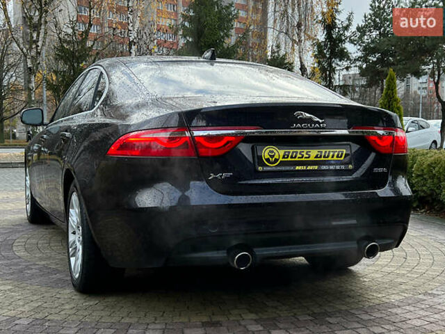 Чорний Ягуар ХФ, об'ємом двигуна 3 л та пробігом 177 тис. км за 16750 $, фото 4 на Automoto.ua