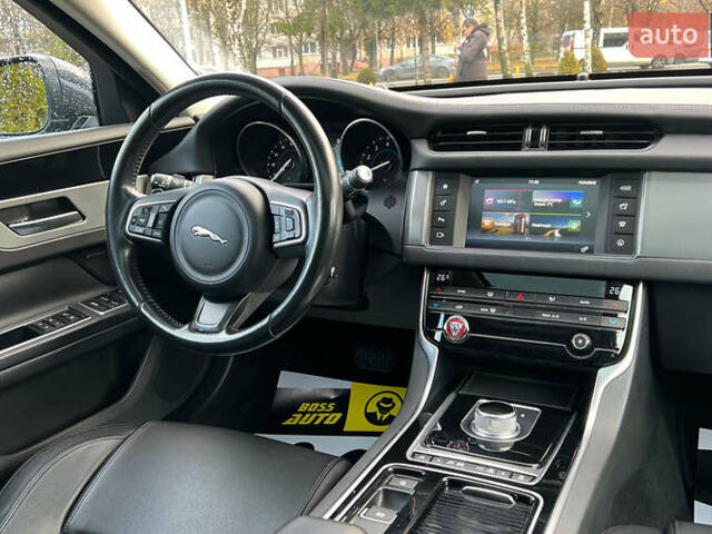 Чорний Ягуар ХФ, об'ємом двигуна 3 л та пробігом 177 тис. км за 16750 $, фото 20 на Automoto.ua