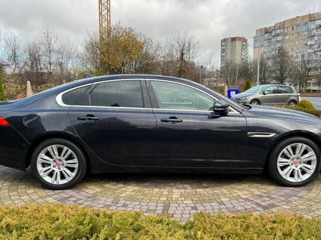 Черный Ягуар ХФ, объемом двигателя 3 л и пробегом 177 тыс. км за 16750 $, фото 7 на Automoto.ua