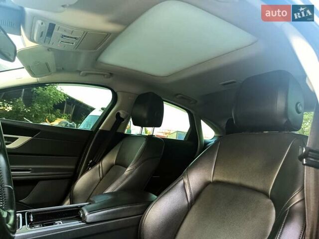 Черный Ягуар ХФ, объемом двигателя 3 л и пробегом 118 тыс. км за 21500 $, фото 22 на Automoto.ua
