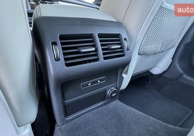 Черный Ягуар ХФ, объемом двигателя 3 л и пробегом 107 тыс. км за 16200 $, фото 32 на Automoto.ua