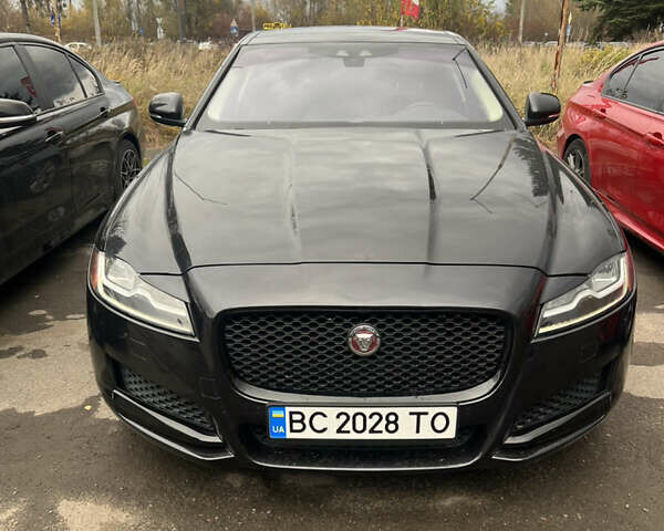 Черный Ягуар ХФ, объемом двигателя 3 л и пробегом 177 тыс. км за 18500 $, фото 1 на Automoto.ua