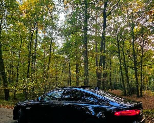 Чорний Ягуар ХФ, об'ємом двигуна 2 л та пробігом 110 тис. км за 20000 $, фото 1 на Automoto.ua