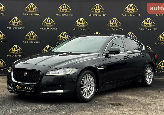 Черный Ягуар ХФ, объемом двигателя 2 л и пробегом 113 тыс. км за 17600 $, фото 2 на Automoto.ua