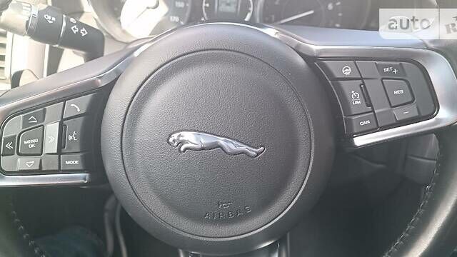 Черный Ягуар ХФ, объемом двигателя 3 л и пробегом 121 тыс. км за 22900 $, фото 22 на Automoto.ua