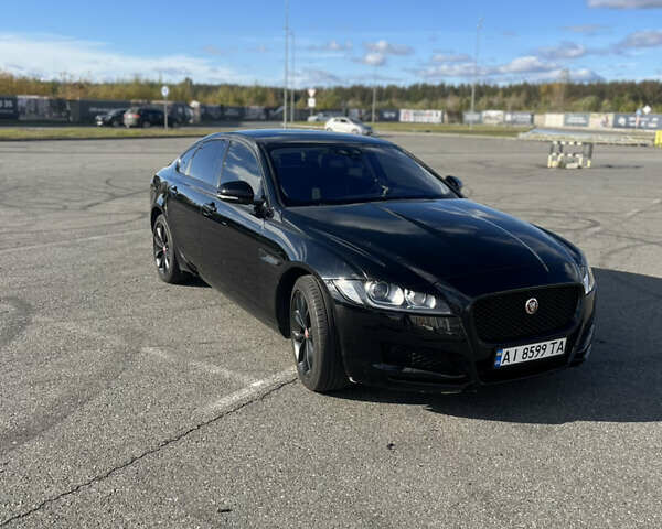 Черный Ягуар ХФ, объемом двигателя 2 л и пробегом 158 тыс. км за 17500 $, фото 2 на Automoto.ua