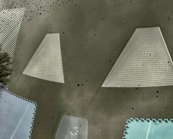 Черный Ягуар ХФ, объемом двигателя 2 л и пробегом 195 тыс. км за 18200 $, фото 12 на Automoto.ua