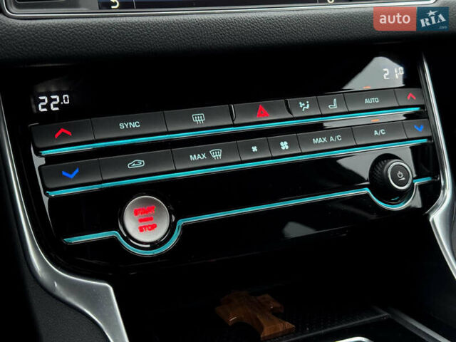 Черный Ягуар ХФ, объемом двигателя 2 л и пробегом 113 тыс. км за 17600 $, фото 27 на Automoto.ua