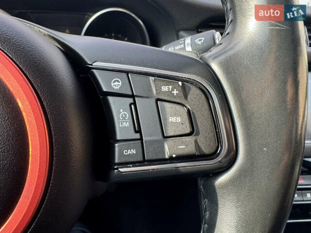 Черный Ягуар ХФ, объемом двигателя 3 л и пробегом 181 тыс. км за 17500 $, фото 41 на Automoto.ua