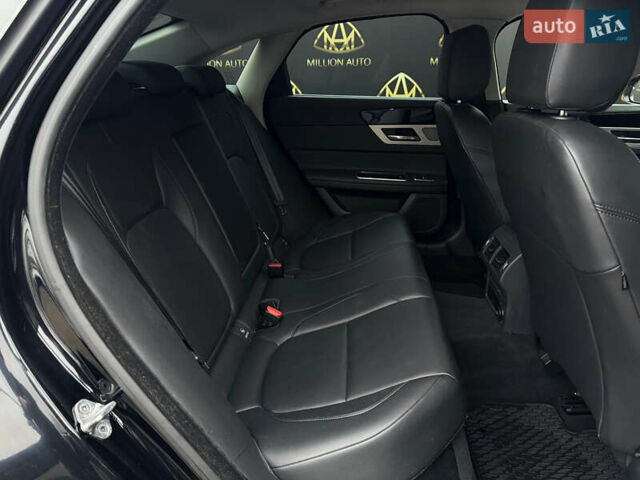 Черный Ягуар ХФ, объемом двигателя 2 л и пробегом 113 тыс. км за 17600 $, фото 11 на Automoto.ua