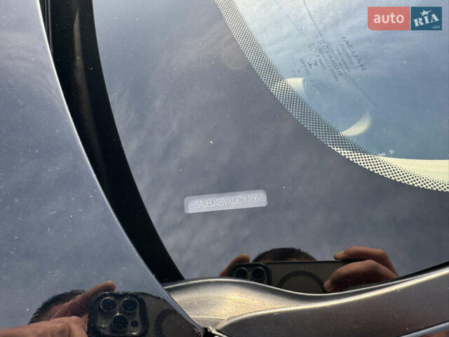 Черный Ягуар ХФ, объемом двигателя 3 л и пробегом 181 тыс. км за 17500 $, фото 11 на Automoto.ua