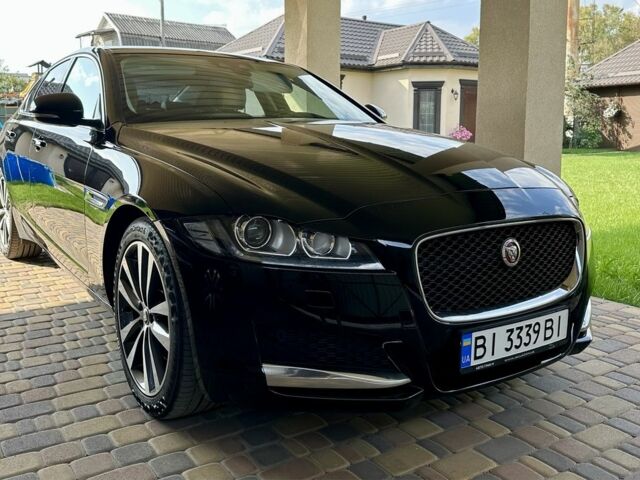 Чорний Ягуар ХФ, об'ємом двигуна 2 л та пробігом 110 тис. км за 25500 $, фото 2 на Automoto.ua