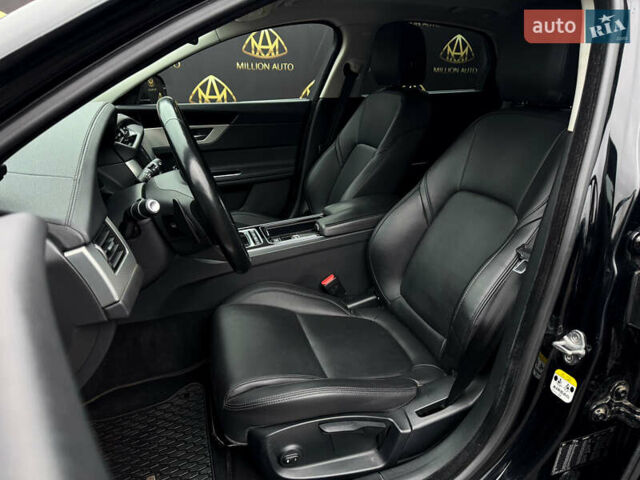 Черный Ягуар ХФ, объемом двигателя 2 л и пробегом 113 тыс. км за 17600 $, фото 9 на Automoto.ua