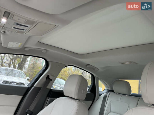 Чорний Ягуар ХФ, об'ємом двигуна 3 л та пробігом 71 тис. км за 17000 $, фото 8 на Automoto.ua