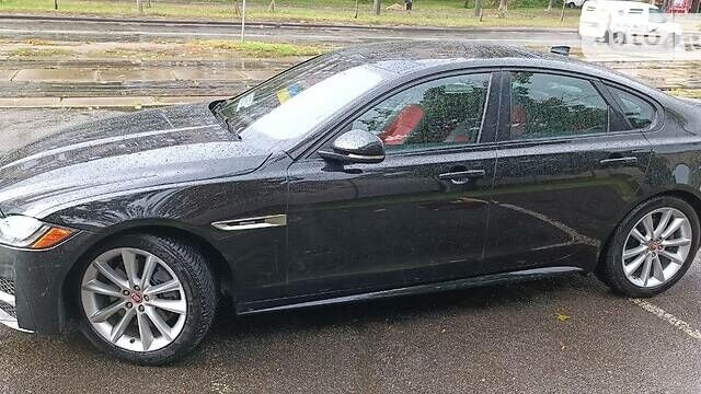 Черный Ягуар ХФ, объемом двигателя 3 л и пробегом 121 тыс. км за 22900 $, фото 1 на Automoto.ua