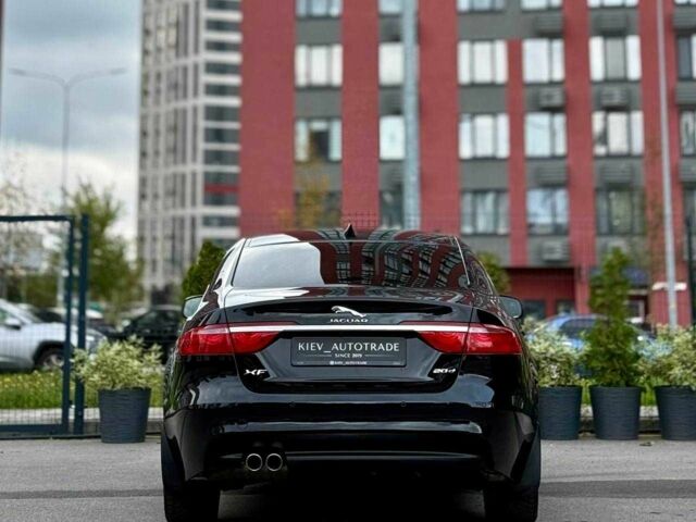 Чорний Ягуар ХФ, об'ємом двигуна 0 л та пробігом 99 тис. км за 22900 $, фото 1 на Automoto.ua