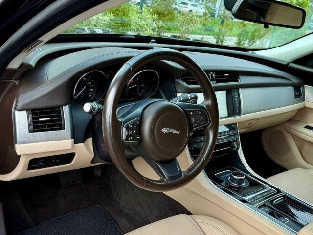 Чорний Ягуар ХФ, об'ємом двигуна 0 л та пробігом 99 тис. км за 22900 $, фото 17 на Automoto.ua