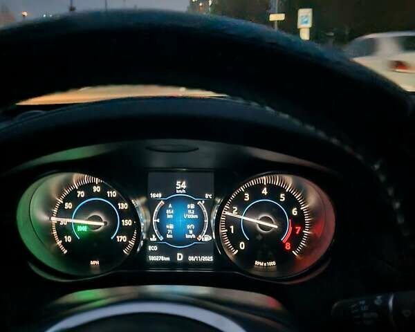 Черный Ягуар ХФ, объемом двигателя 3 л и пробегом 179 тыс. км за 22000 $, фото 3 на Automoto.ua