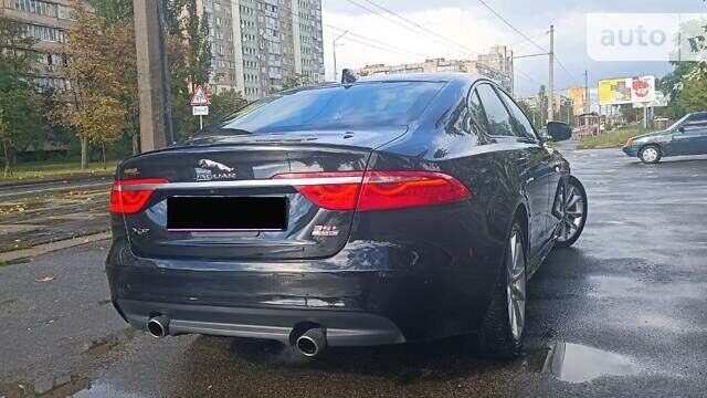 Черный Ягуар ХФ, объемом двигателя 3 л и пробегом 121 тыс. км за 22900 $, фото 9 на Automoto.ua