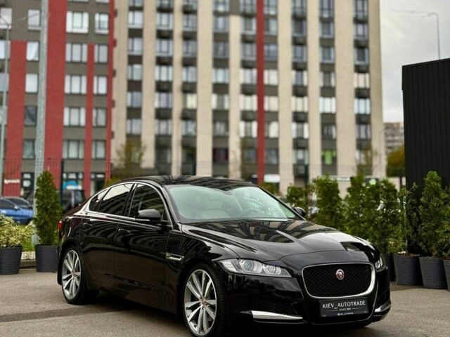 Чорний Ягуар ХФ, об'ємом двигуна 0 л та пробігом 99 тис. км за 22900 $, фото 6 на Automoto.ua