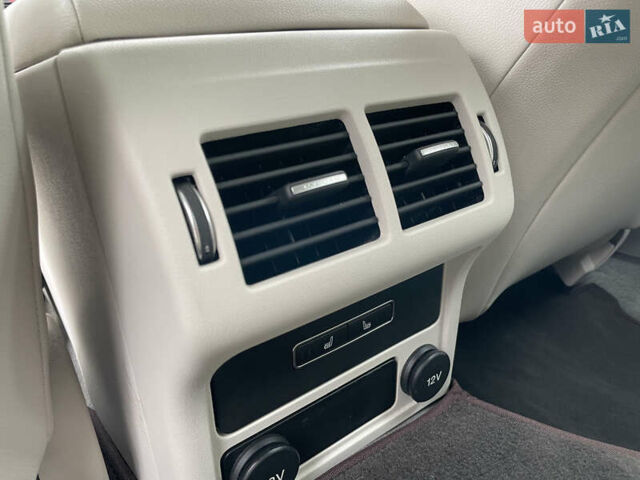 Чорний Ягуар ХФ, об'ємом двигуна 3 л та пробігом 71 тис. км за 17000 $, фото 7 на Automoto.ua