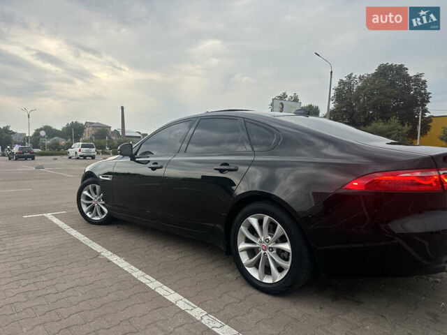 Чорний Ягуар ХФ, об'ємом двигуна 2 л та пробігом 56 тис. км за 16999 $, фото 3 на Automoto.ua