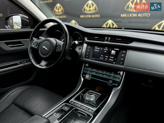 Черный Ягуар ХФ, объемом двигателя 2 л и пробегом 113 тыс. км за 17600 $, фото 16 на Automoto.ua