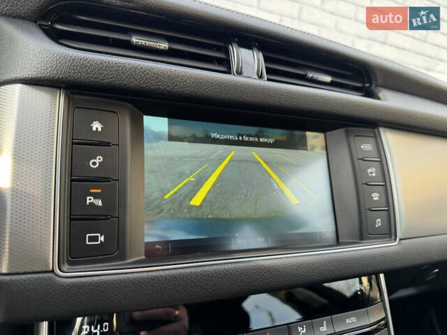 Черный Ягуар ХФ, объемом двигателя 3 л и пробегом 181 тыс. км за 17500 $, фото 39 на Automoto.ua