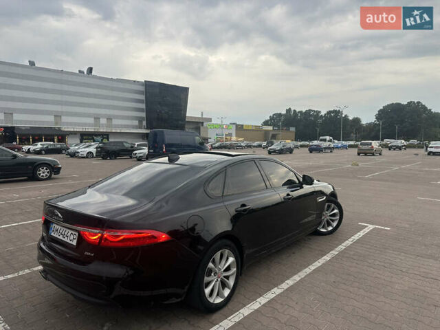 Чорний Ягуар ХФ, об'ємом двигуна 2 л та пробігом 56 тис. км за 16999 $, фото 2 на Automoto.ua