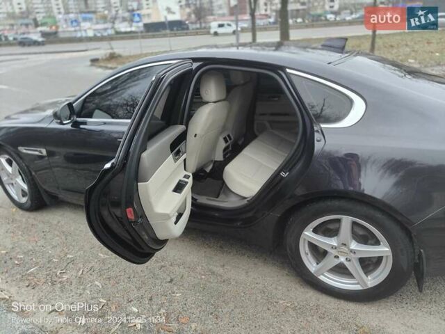 Черный Ягуар ХФ, объемом двигателя 2 л и пробегом 140 тыс. км за 18500 $, фото 7 на Automoto.ua