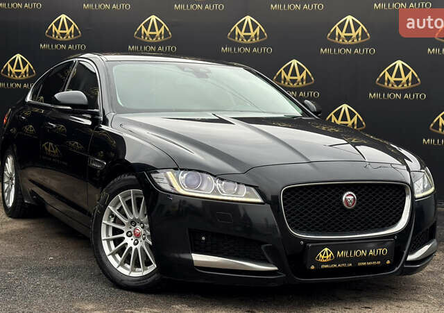 Черный Ягуар ХФ, объемом двигателя 2 л и пробегом 113 тыс. км за 17600 $, фото 6 на Automoto.ua