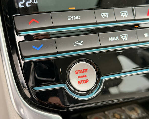 Черный Ягуар ХФ, объемом двигателя 3 л и пробегом 148 тыс. км за 18700 $, фото 22 на Automoto.ua