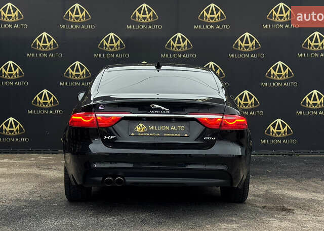 Черный Ягуар ХФ, объемом двигателя 2 л и пробегом 113 тыс. км за 17600 $, фото 4 на Automoto.ua