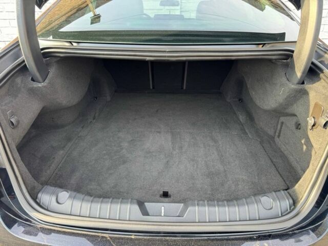 Чорний Ягуар ХФ, об'ємом двигуна 3 л та пробігом 181 тис. км за 17500 $, фото 13 на Automoto.ua