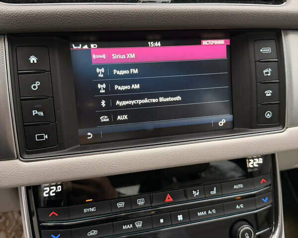 Черный Ягуар ХФ, объемом двигателя 3 л и пробегом 148 тыс. км за 18700 $, фото 44 на Automoto.ua