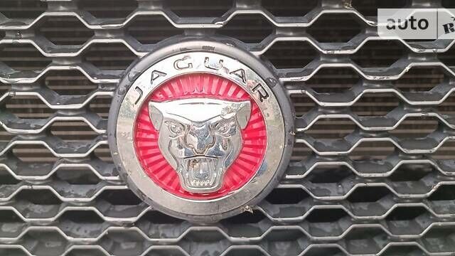 Черный Ягуар ХФ, объемом двигателя 3 л и пробегом 121 тыс. км за 22900 $, фото 6 на Automoto.ua