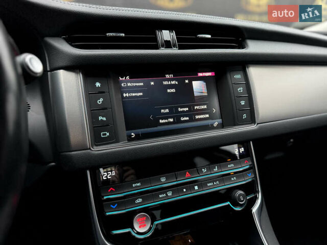 Черный Ягуар ХФ, объемом двигателя 2 л и пробегом 113 тыс. км за 17600 $, фото 23 на Automoto.ua