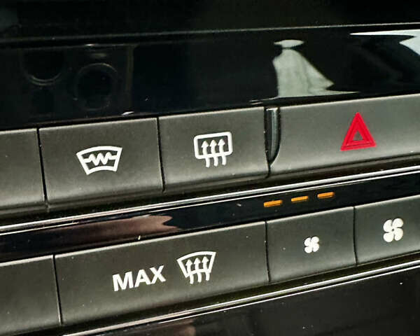 Черный Ягуар ХФ, объемом двигателя 2 л и пробегом 195 тыс. км за 18200 $, фото 24 на Automoto.ua