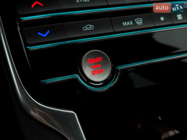 Черный Ягуар ХФ, объемом двигателя 2 л и пробегом 113 тыс. км за 17600 $, фото 28 на Automoto.ua