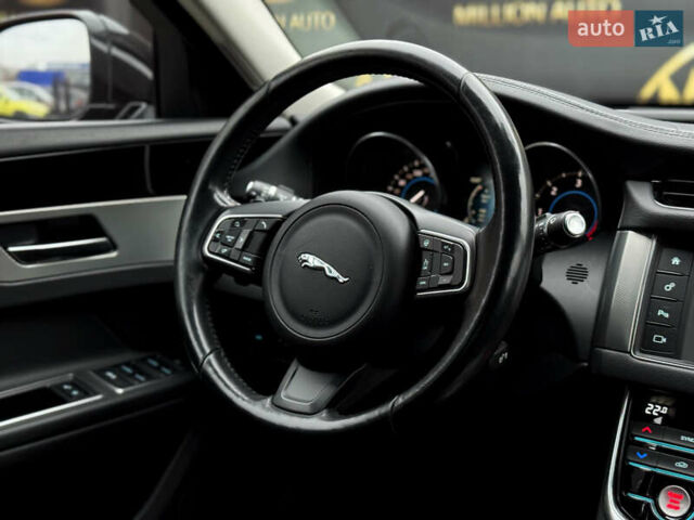 Черный Ягуар ХФ, объемом двигателя 2 л и пробегом 113 тыс. км за 17600 $, фото 15 на Automoto.ua