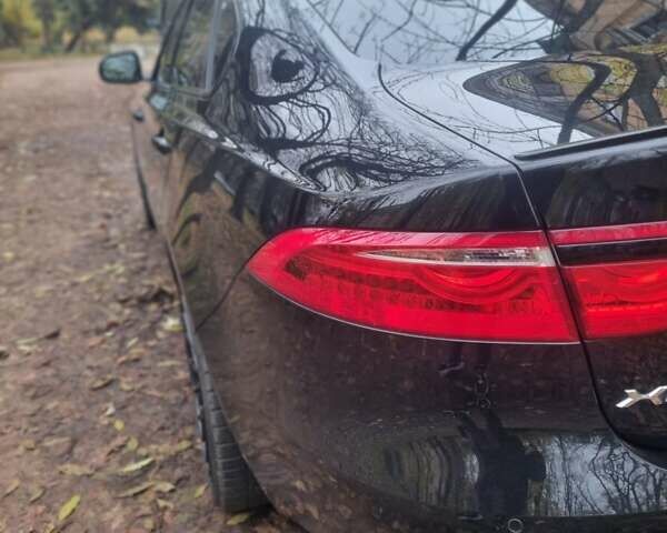 Черный Ягуар ХФ, объемом двигателя 3 л и пробегом 179 тыс. км за 22000 $, фото 18 на Automoto.ua