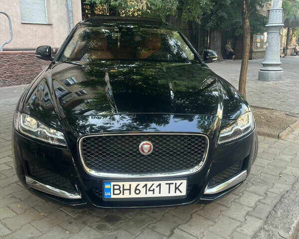 Черный Ягуар ХФ, объемом двигателя 2 л и пробегом 170 тыс. км за 24500 $, фото 39 на Automoto.ua