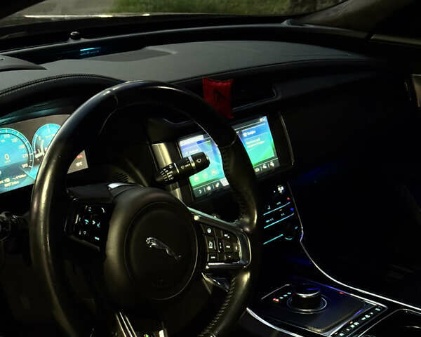 Черный Ягуар ХФ, объемом двигателя 2 л и пробегом 98 тыс. км за 19999 $, фото 13 на Automoto.ua