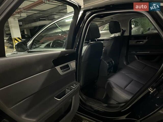 Черный Ягуар ХФ, объемом двигателя 2 л и пробегом 53 тыс. км за 16500 $, фото 40 на Automoto.ua