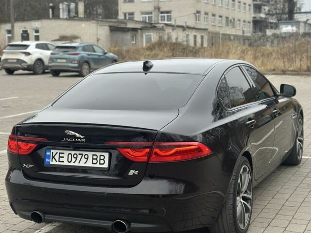 Черный Ягуар ХФ, объемом двигателя 2 л и пробегом 137 тыс. км за 18500 $, фото 2 на Automoto.ua