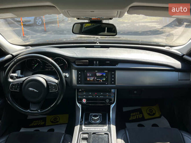 Черный Ягуар ХФ, объемом двигателя 2 л и пробегом 115 тыс. км за 15700 $, фото 10 на Automoto.ua
