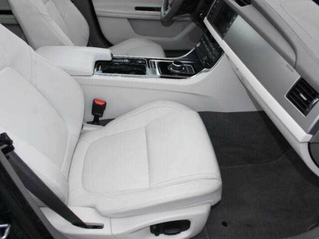 Черный Ягуар ХФ, объемом двигателя 3 л и пробегом 66 тыс. км за 3700 $, фото 16 на Automoto.ua